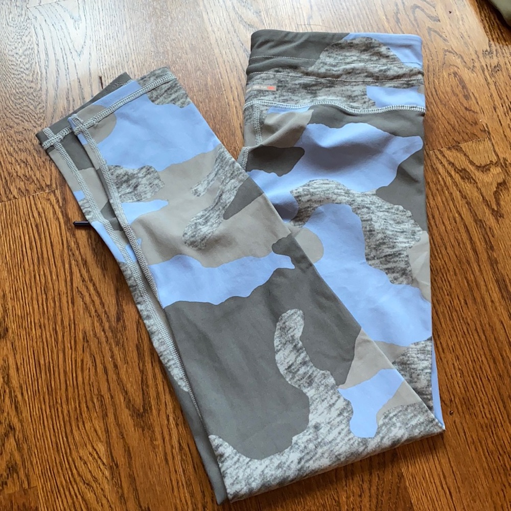 Aerie Leggings Camo Trendy Purple Gray